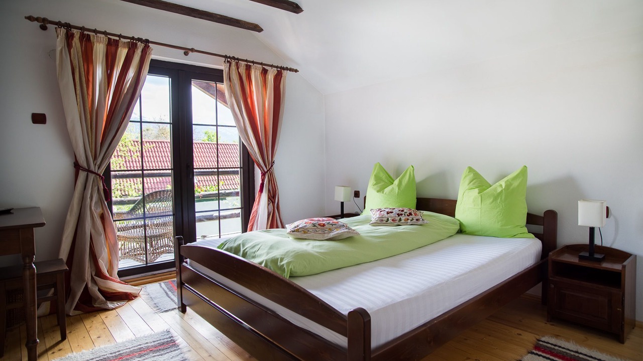 Photo of Bedroom in Cartisoara
