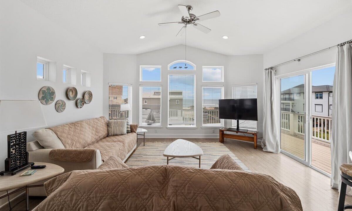 Photo of Bedroom in Marineland Acres