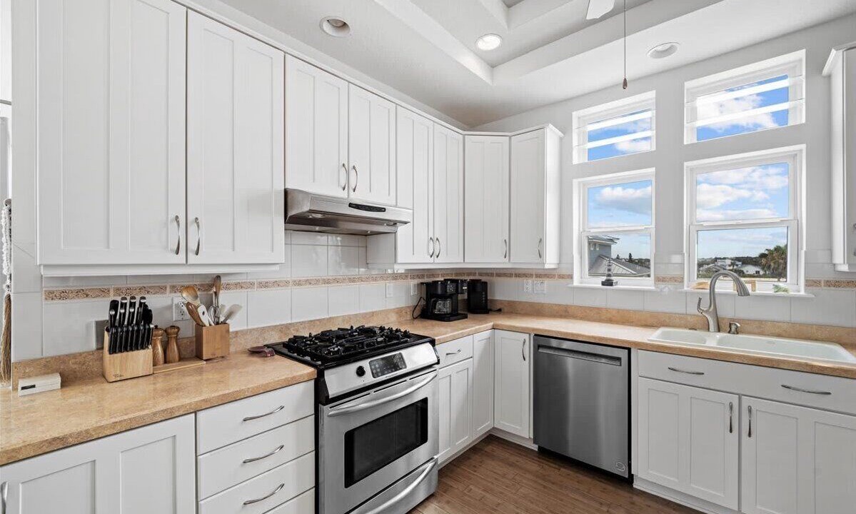 Photo of Kitchen in Marineland Acres
