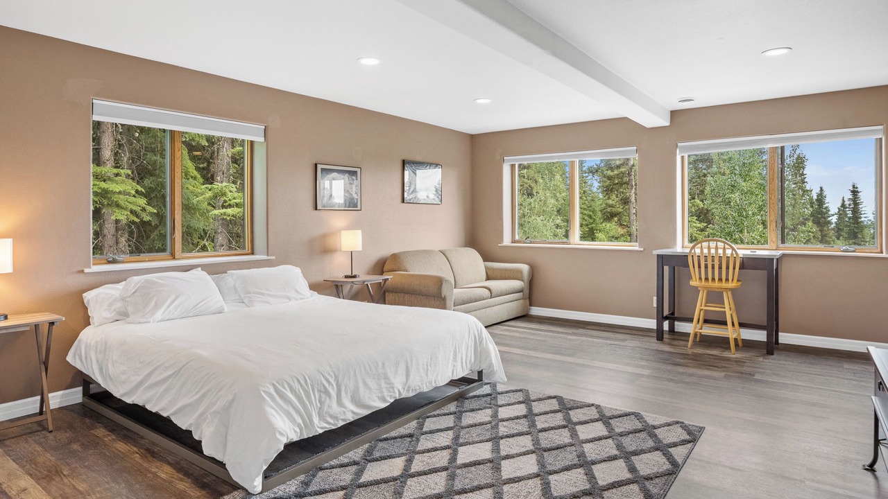 Photo of Bedroom in Fairbanks
