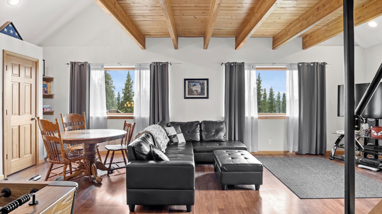 Photo of Livingroom in Fairbanks