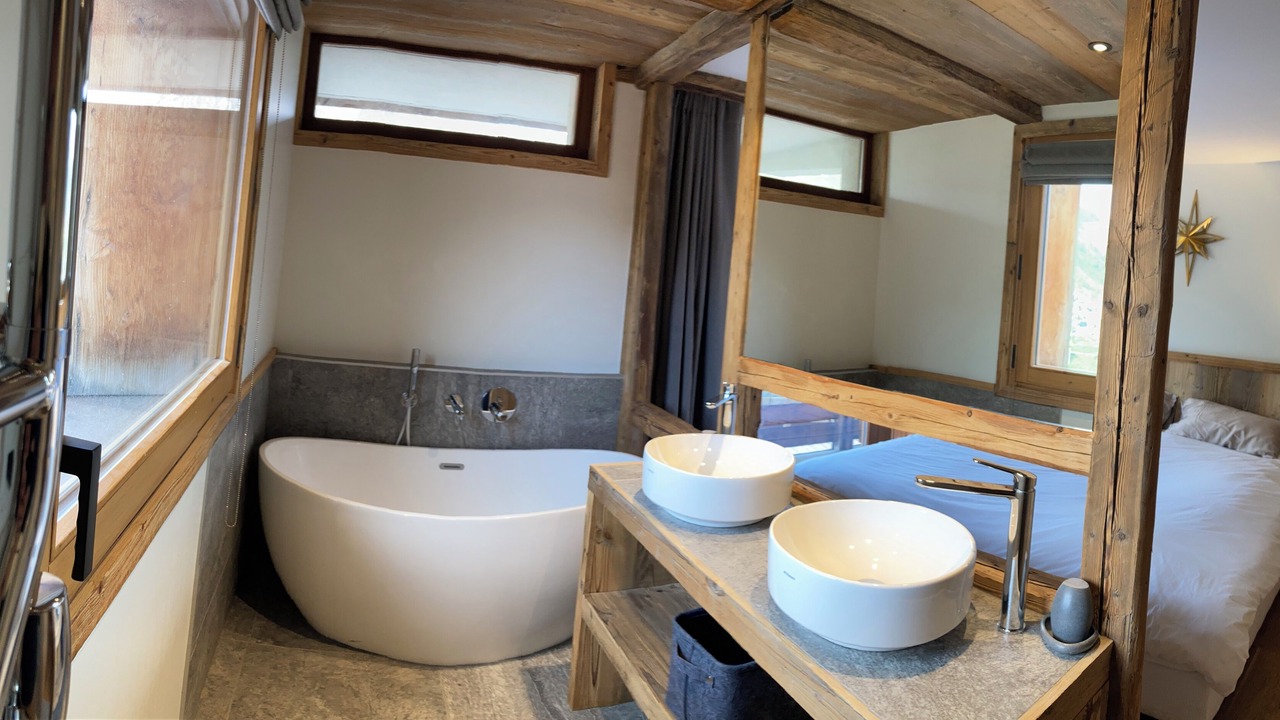 Photo of Bathroom in Les Almes