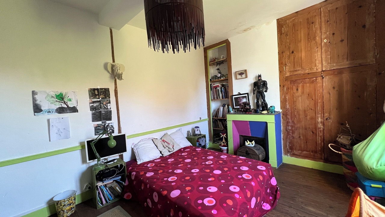 Photo of Bedroom in Floudes