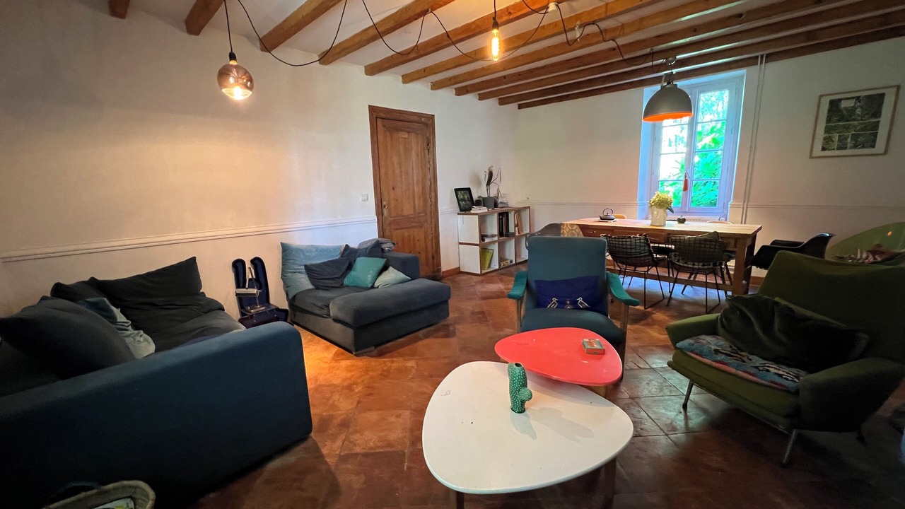 Photo of Livingroom in Floudes