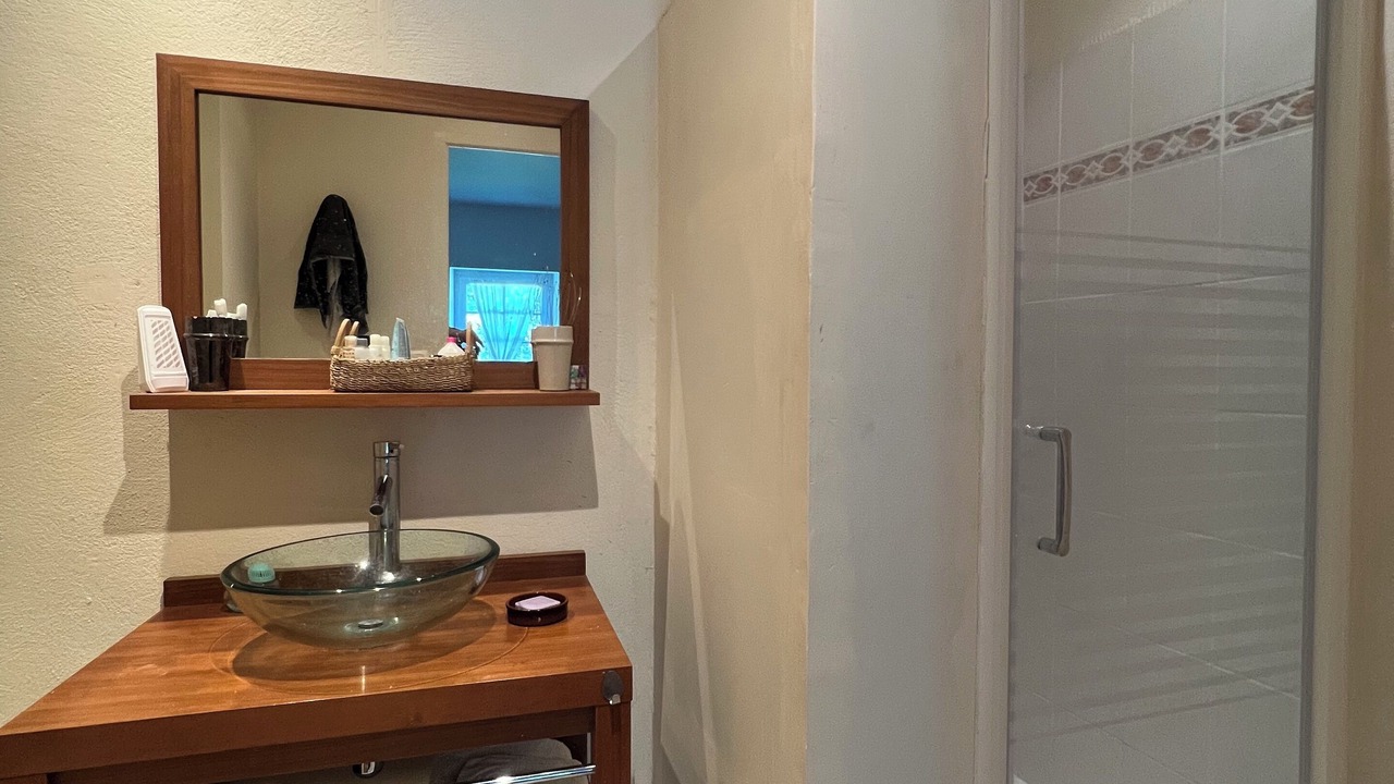 Photo of Bathroom in Floudes