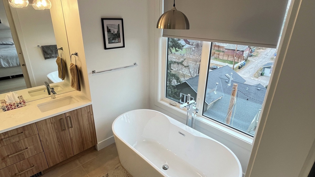 Photo of Bathroom in Parkhill-Stanley Park