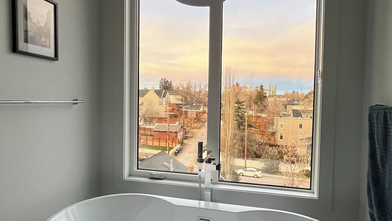 Photo of Bathroom in Parkhill-Stanley Park