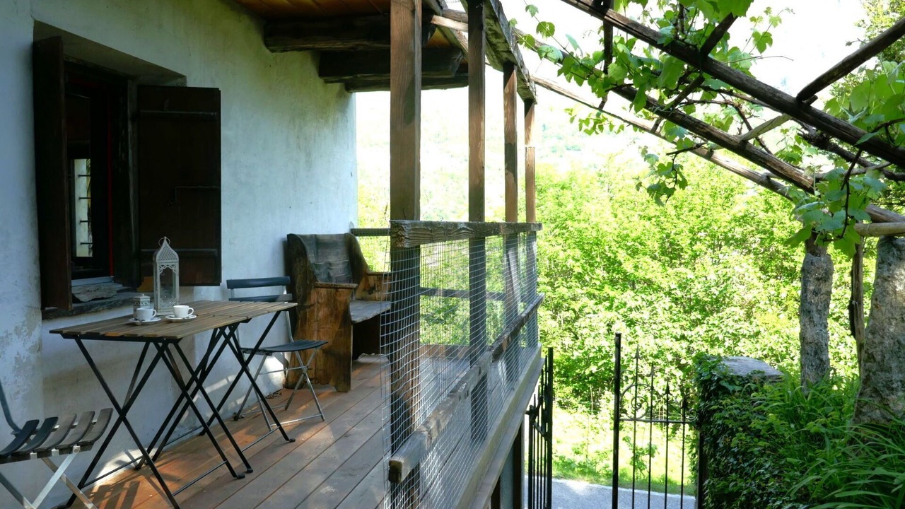 Photo of Patio Balcony in Semione