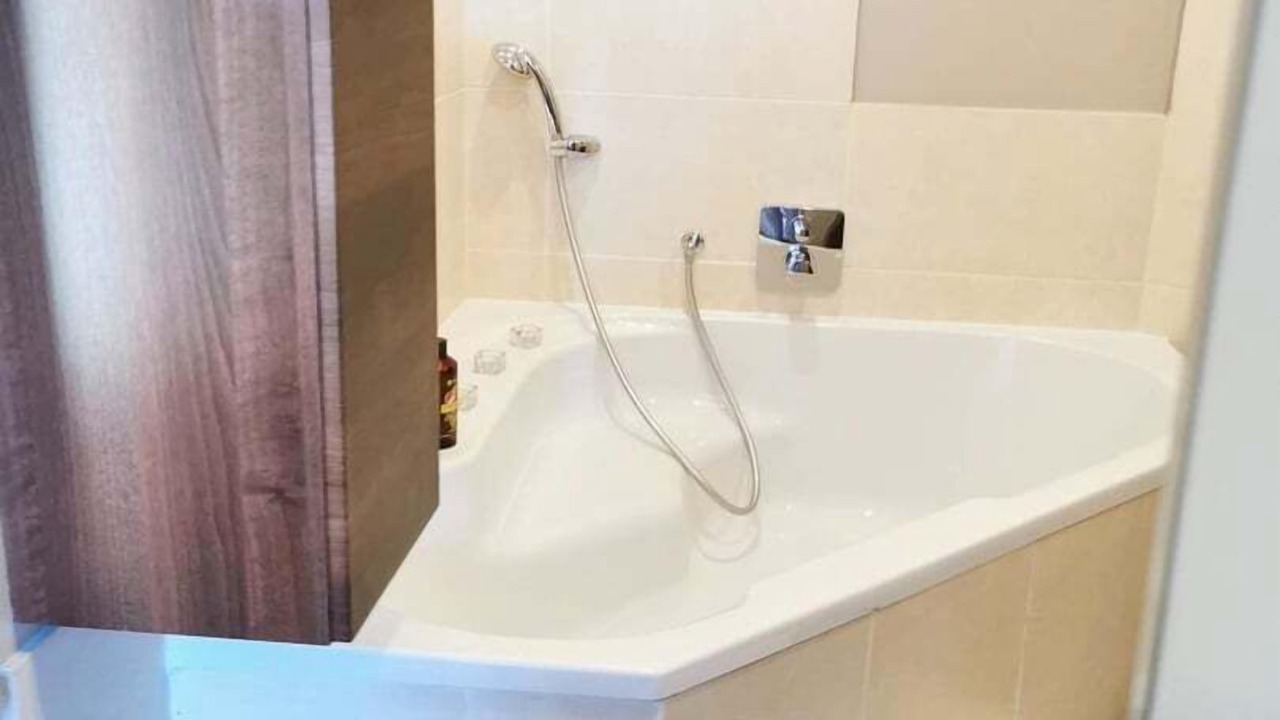 Photo of Bathroom in Faubourg-Raines