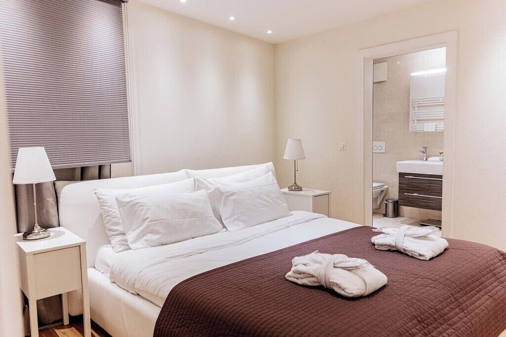 Photo of Bedroom in Montreux City Centre
