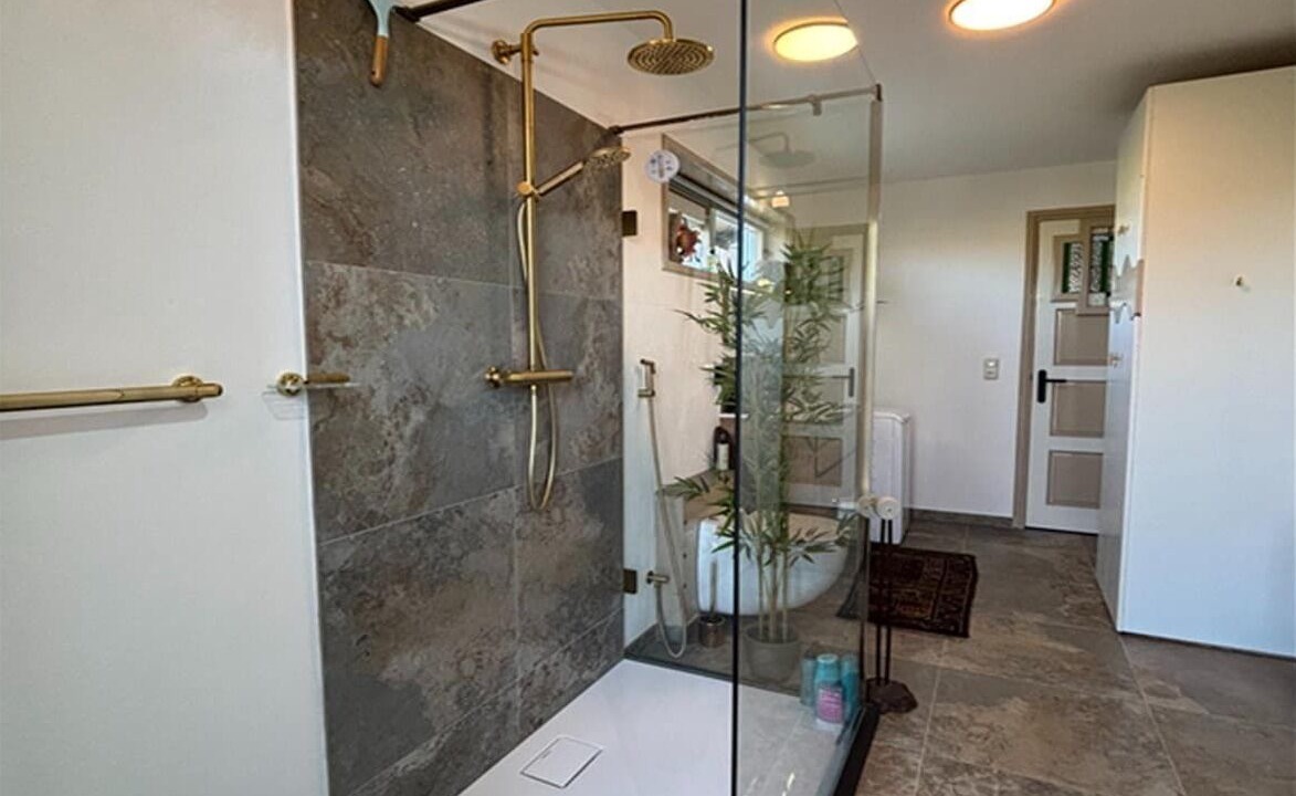 Photo of Bathroom in t Zand