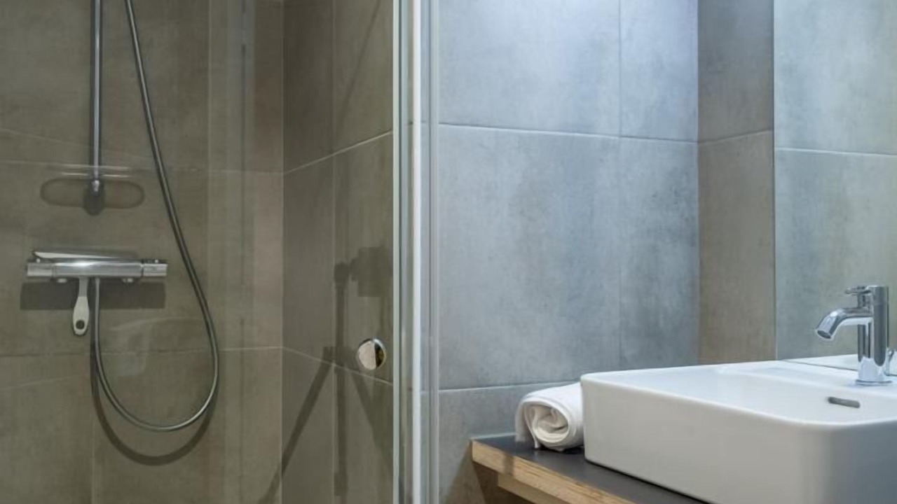 Photo of Bathroom in Saint-Laurent-de-Muret