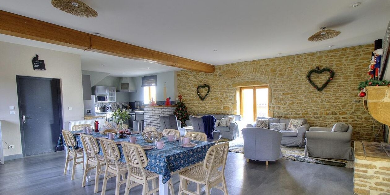 Photo of Livingroom in Beaujolais Pierres Dorees