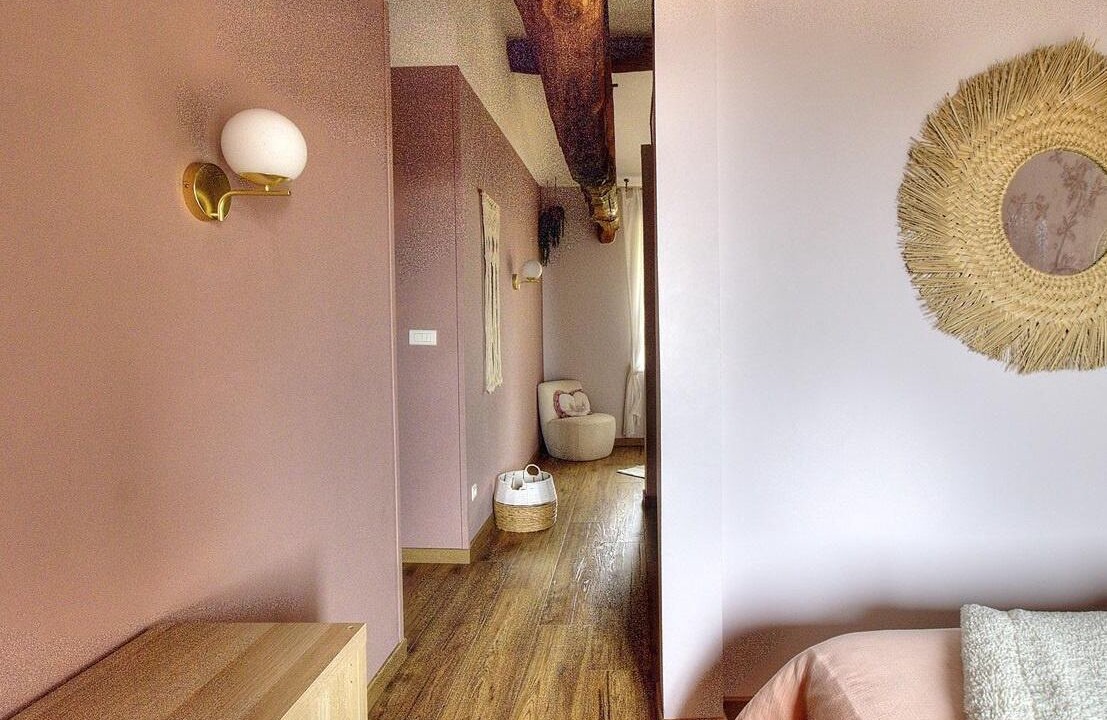 Photo of Bedroom in Beaujolais Pierres Dorees