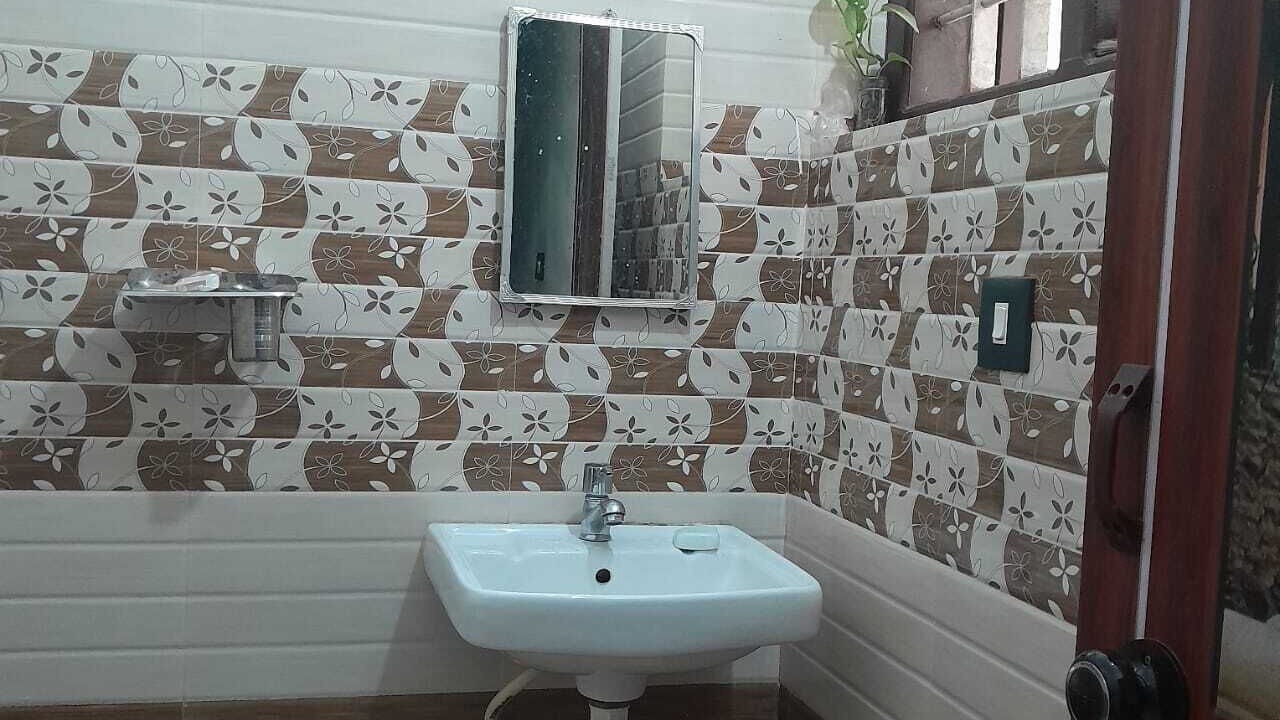 Photo of Bathroom in Poovar