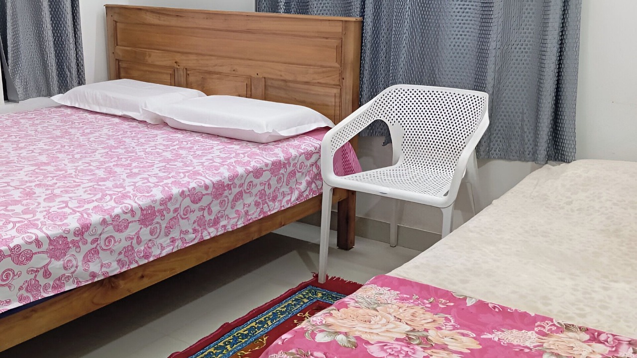 Photo of Bedroom in Poovar