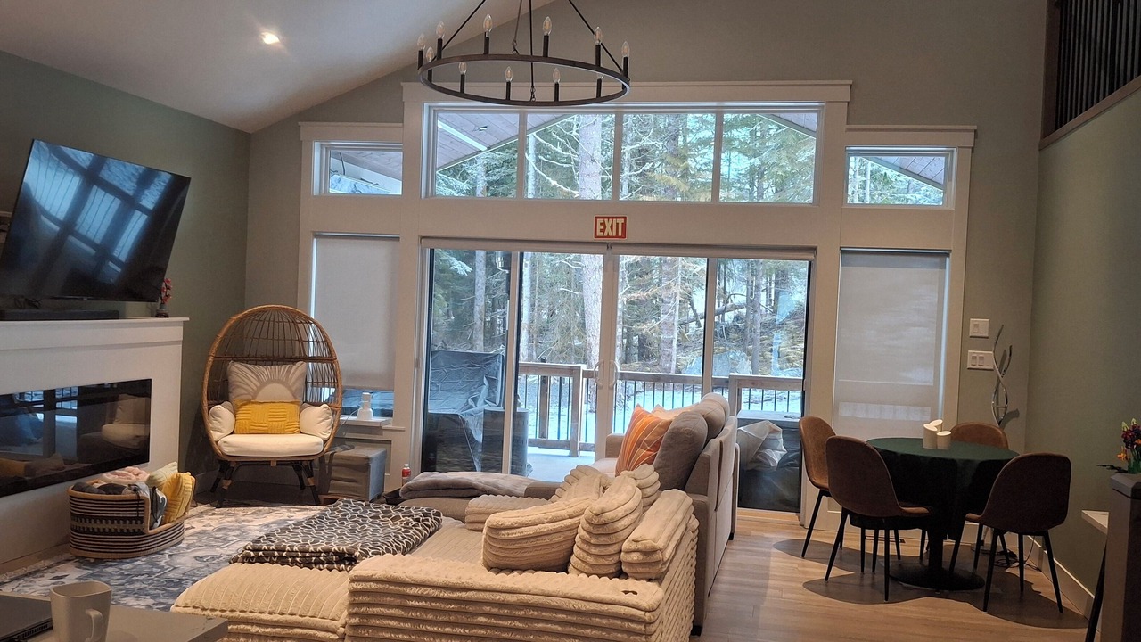 Photo of Livingroom in Fraser Valley Regional District