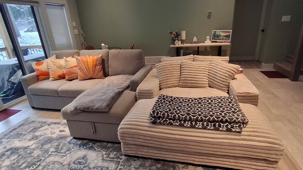Photo of Livingroom in Fraser Valley Regional District