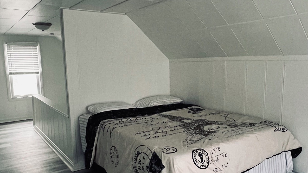 Photo of Bedroom in Ferndale