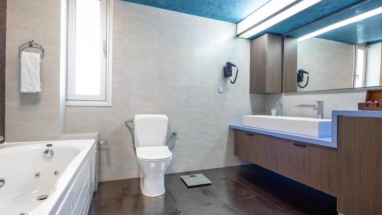 Photo of Bathroom in Katsikia