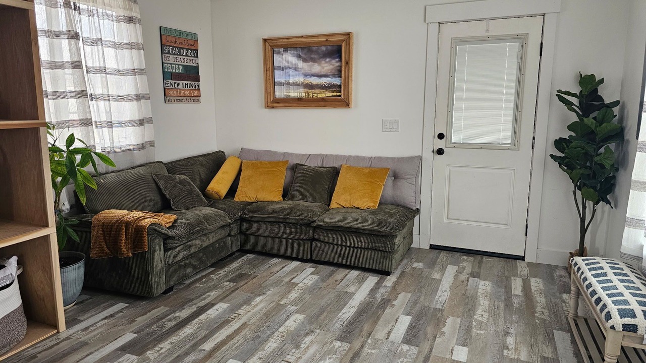 Photo of Livingroom in Nephi