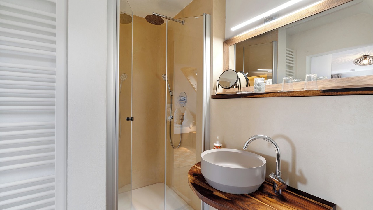 Photo of Bathroom in Hallwangen