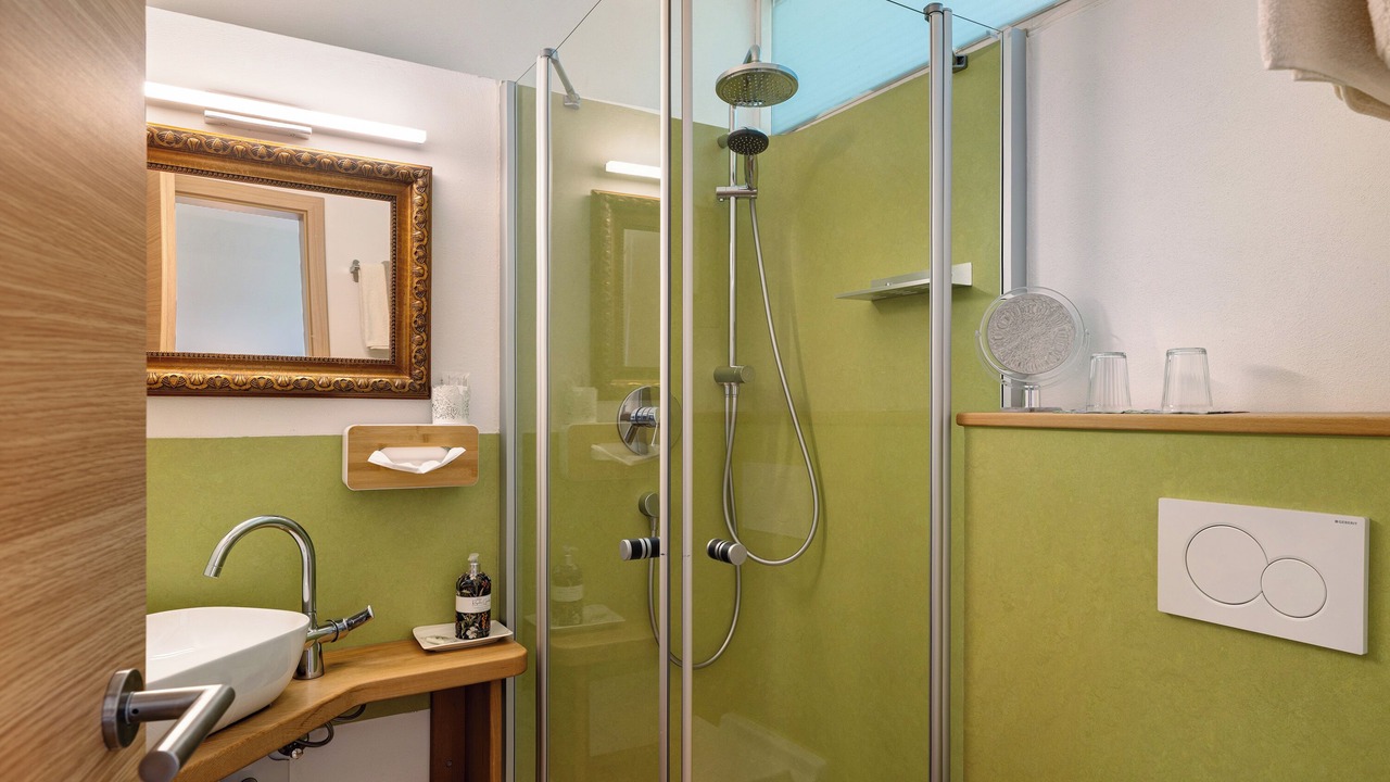 Photo of Bathroom in Hallwangen