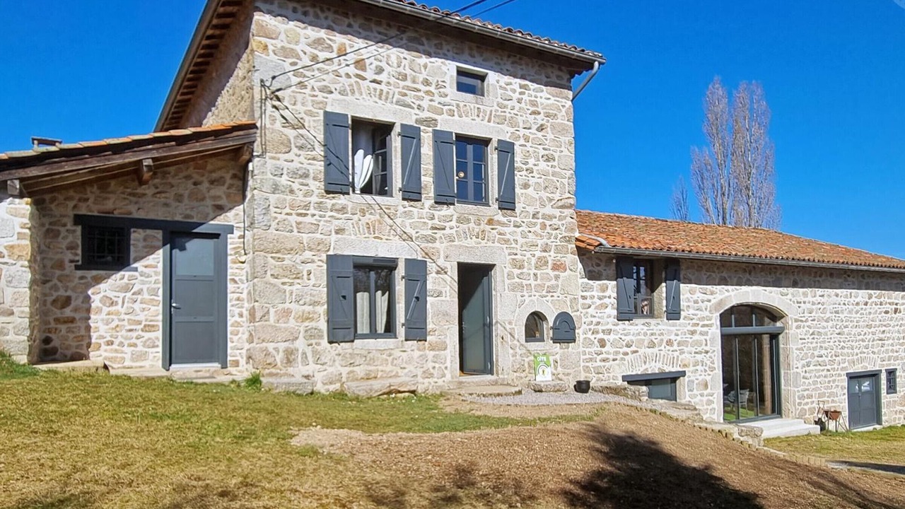 Photo of Outdoor in Saint-Priest-la-Prugne