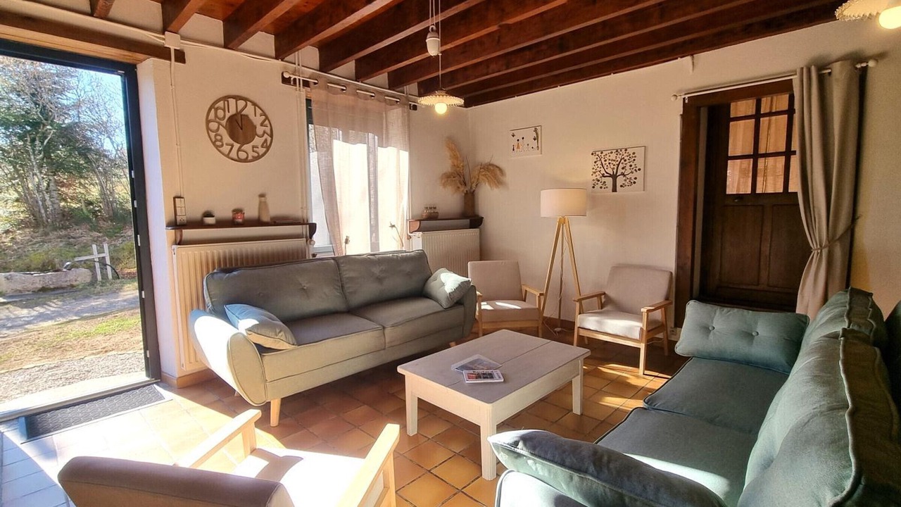 Photo of Livingroom in Saint-Priest-la-Prugne