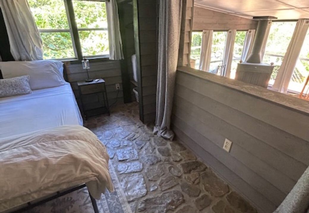Photo of Bedroom in Hardy