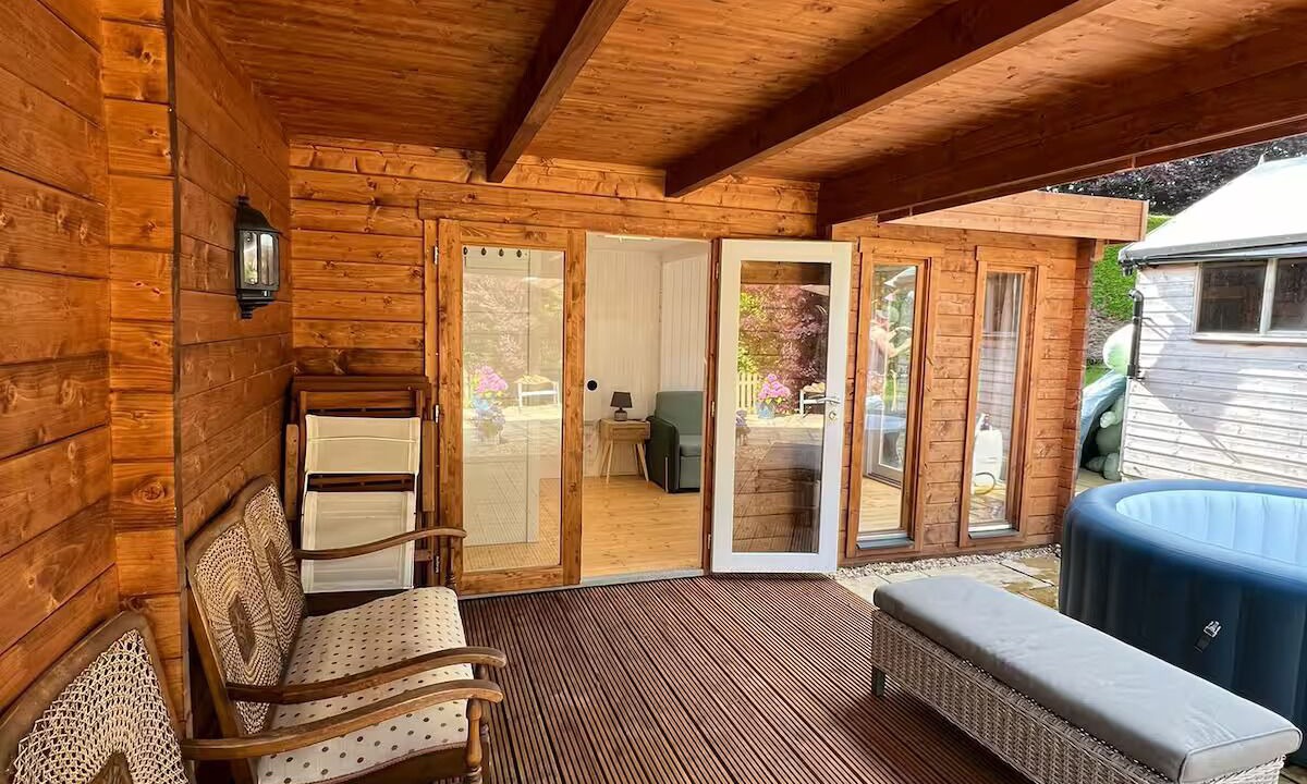 Photo of Patio Balcony in Bromham