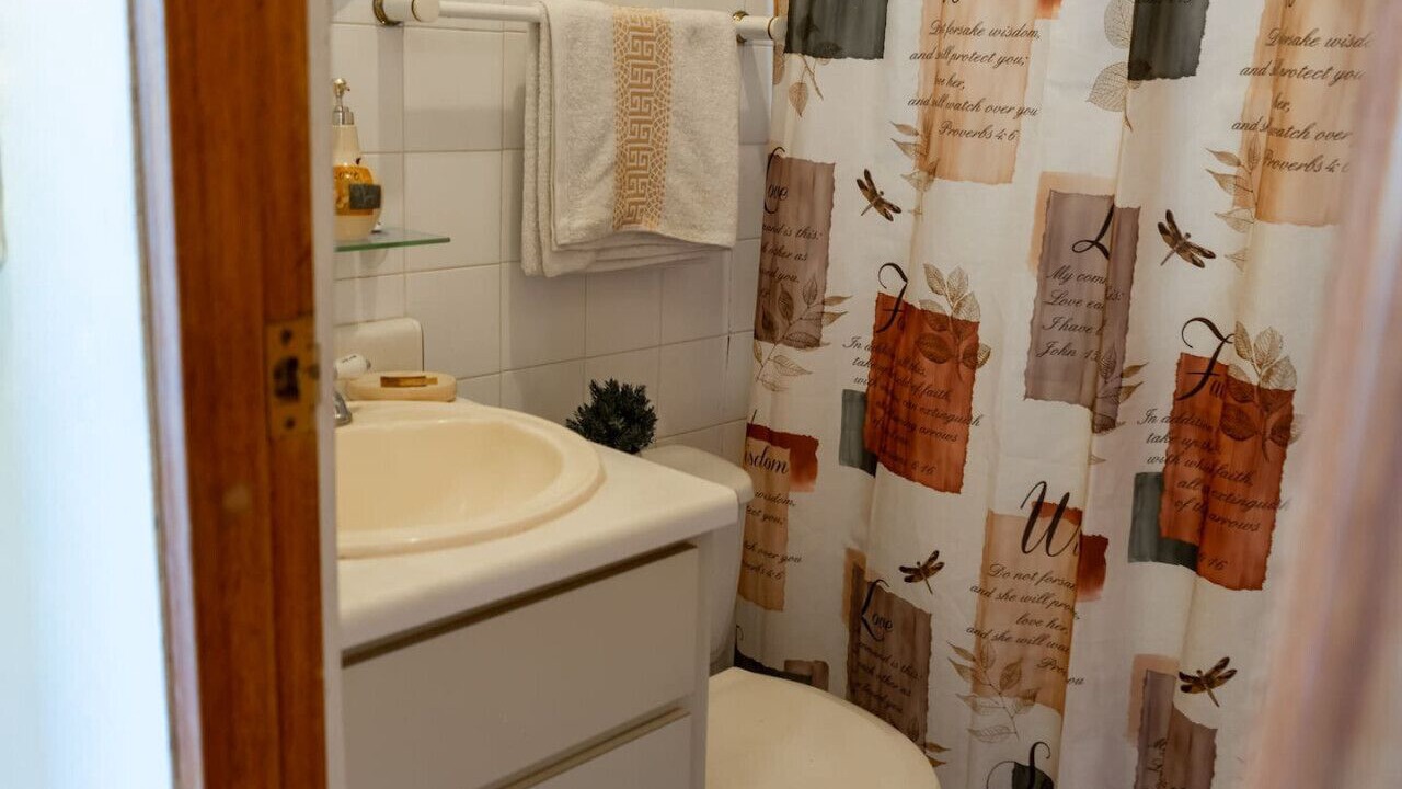 Photo of Bathroom in Sabana Grande
