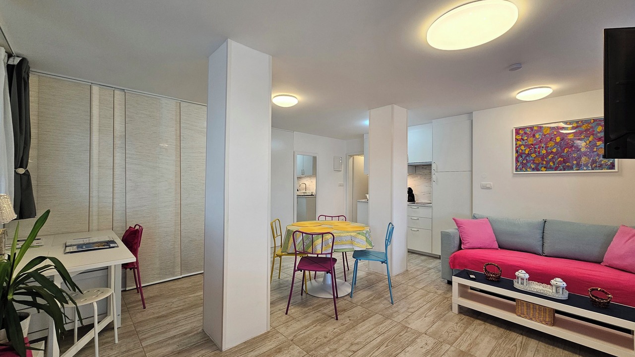 Photo of Livingroom in Siska District