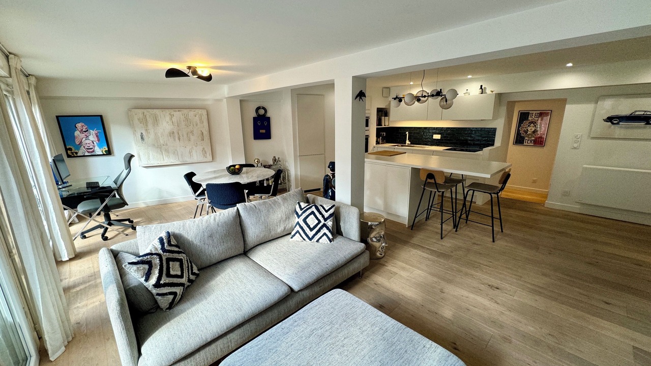 Photo of Livingroom in Oullins