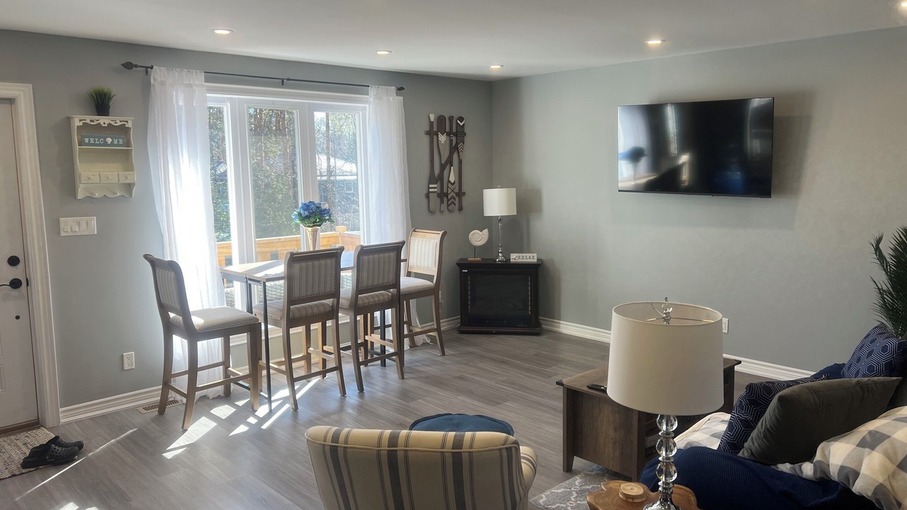 Photo of Livingroom in Alcona