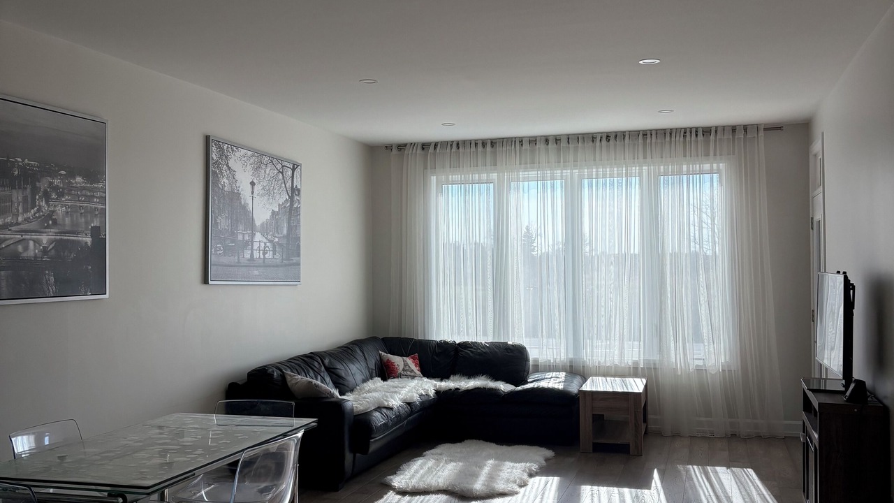 Photo of Livingroom in Niagara Falls