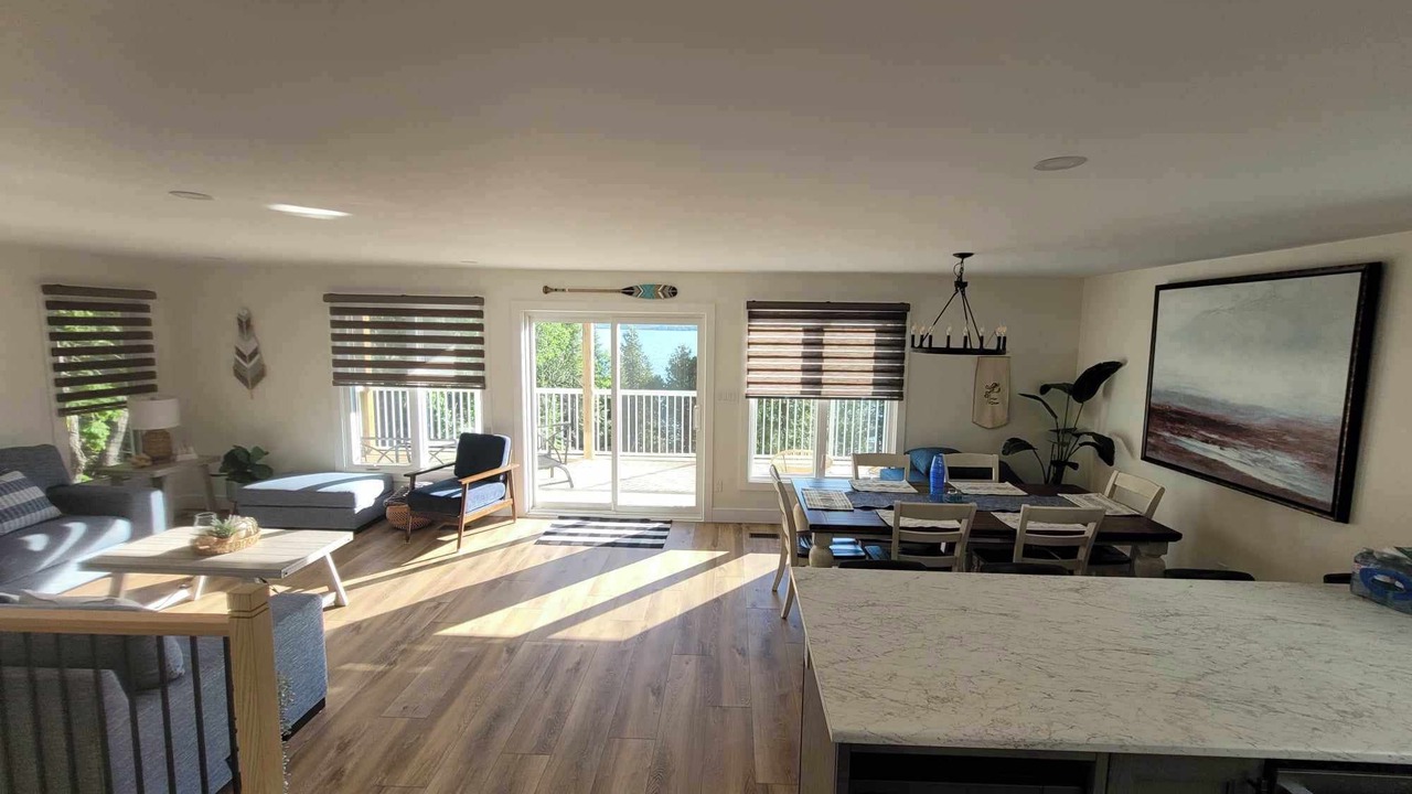 Photo of Livingroom in Manitoulin District