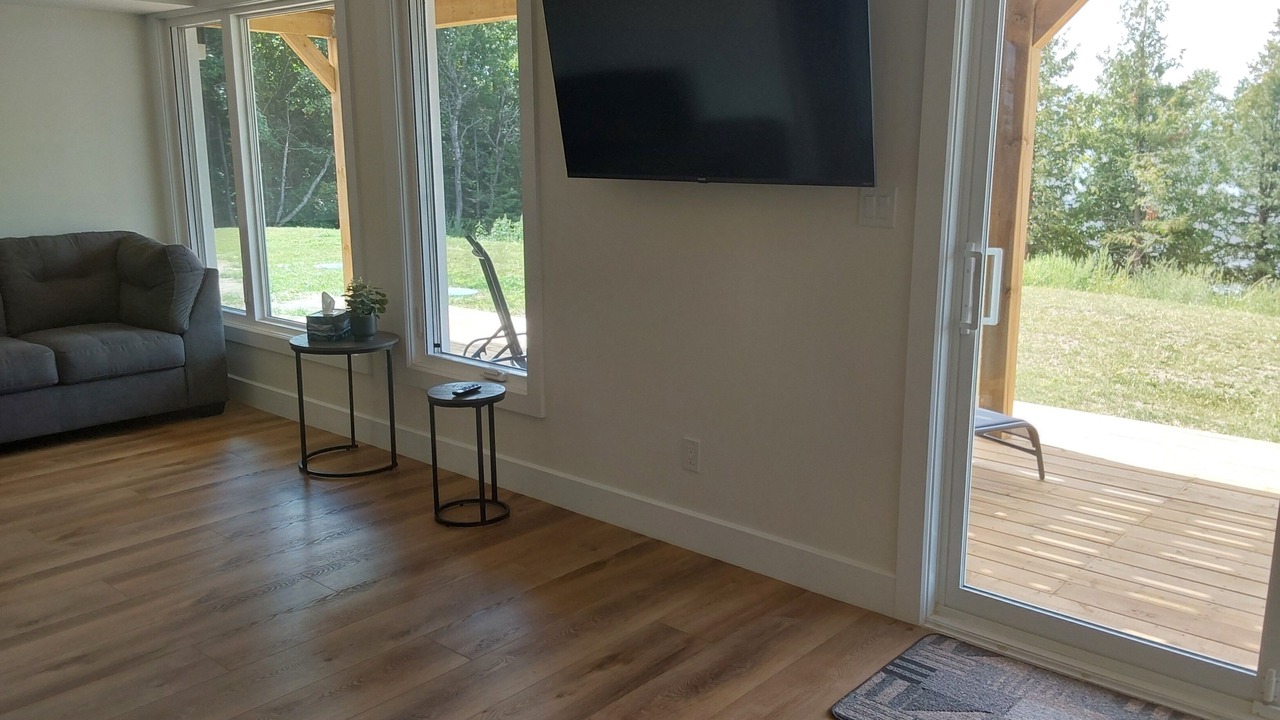Photo of Livingroom in Manitoulin District