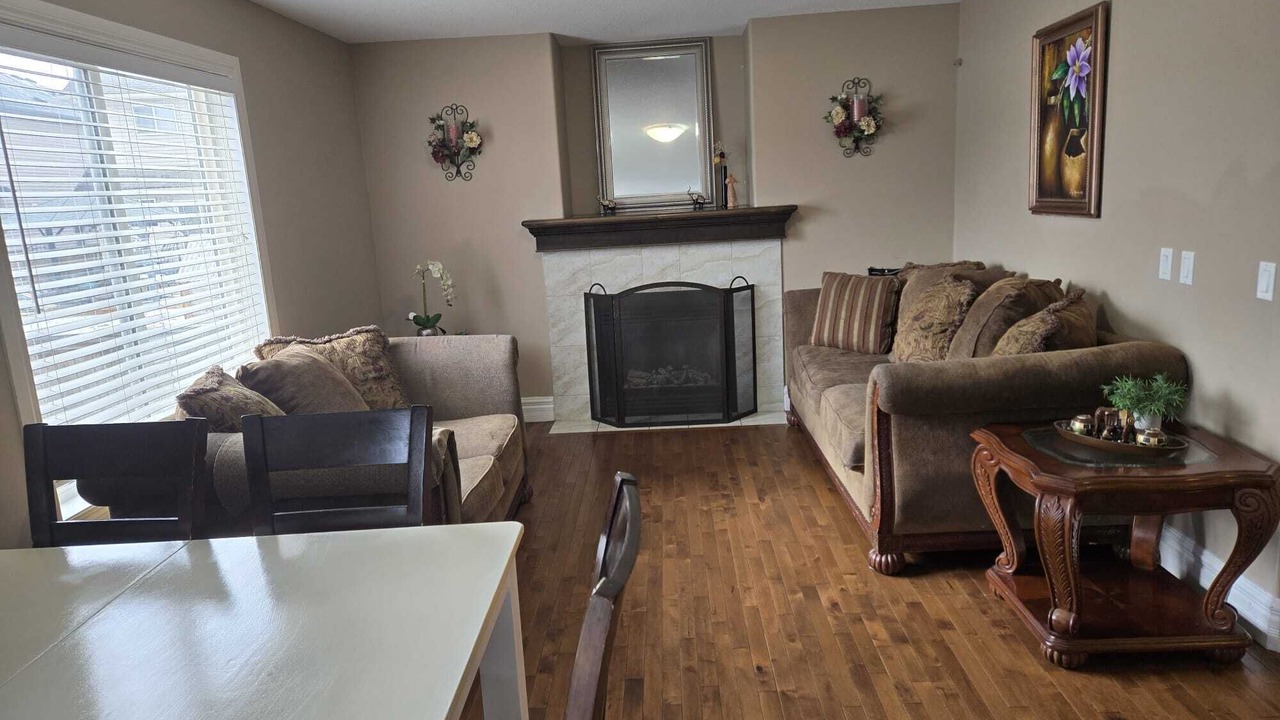 Photo of Livingroom in Airdrie