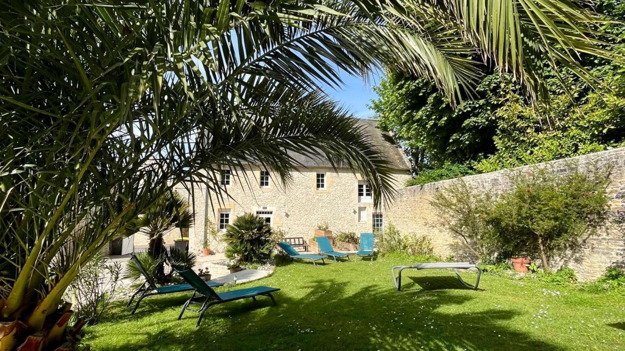 Photo of Patio Balcony in Saint-Come-de-Fresne