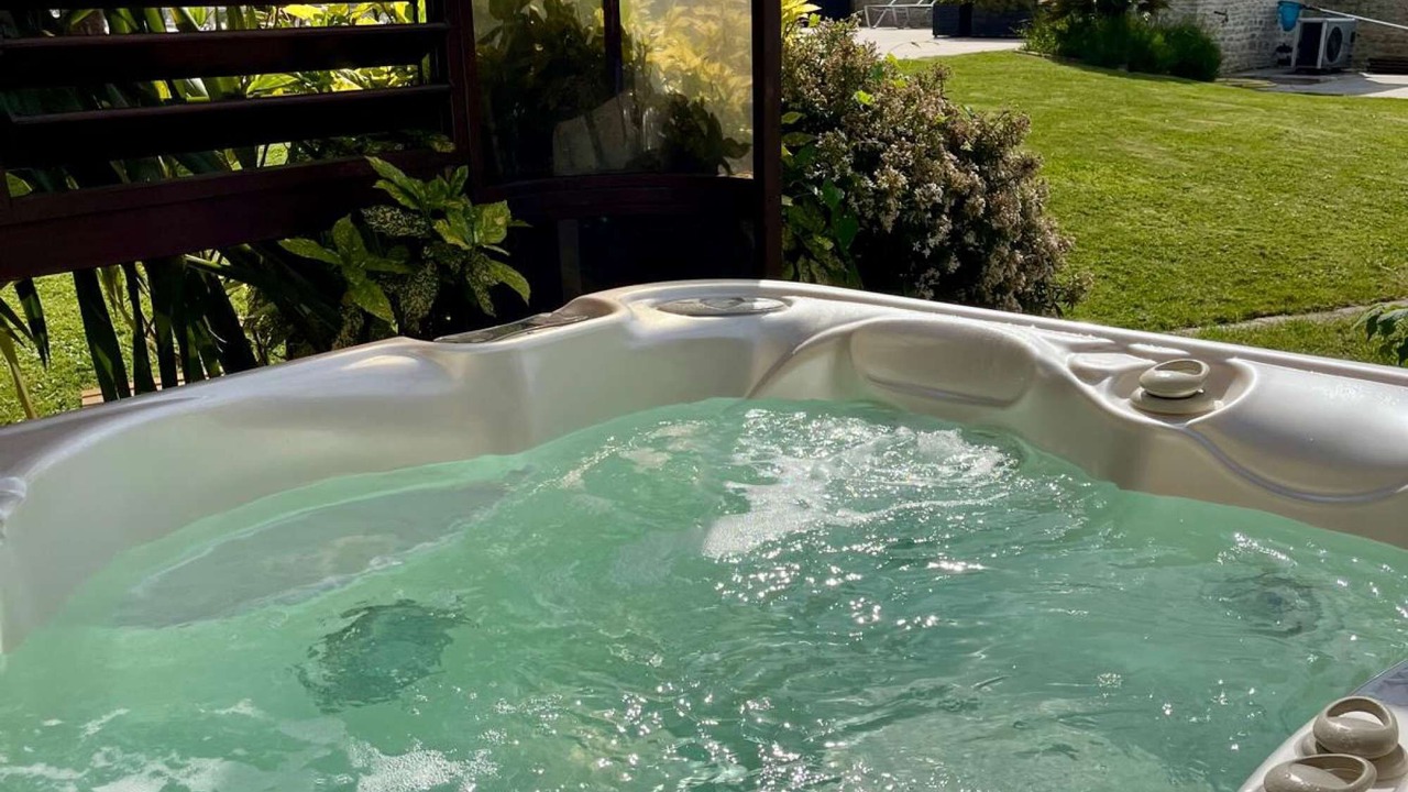 Photo of Outdoor in Saint-Come-de-Fresne