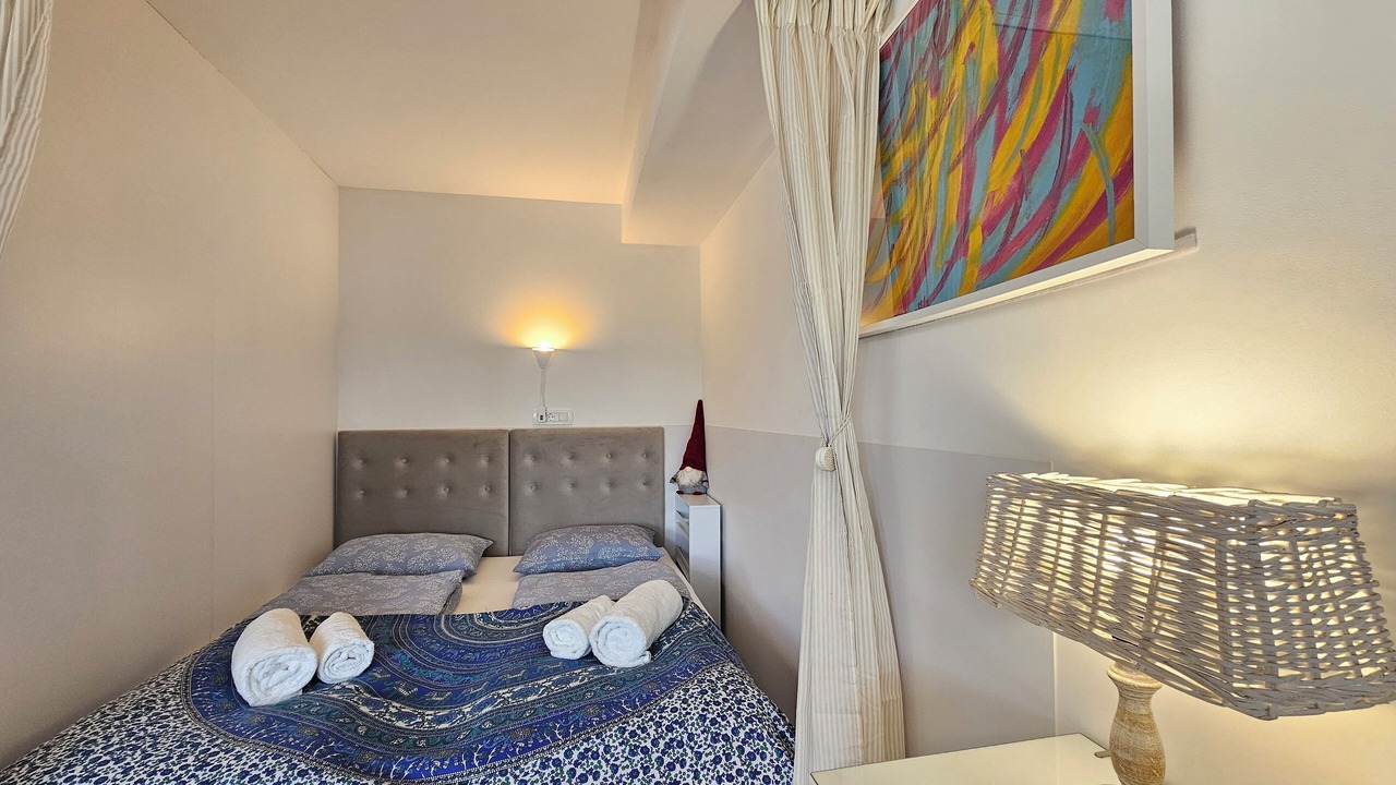 Photo of Bedroom in Siska District