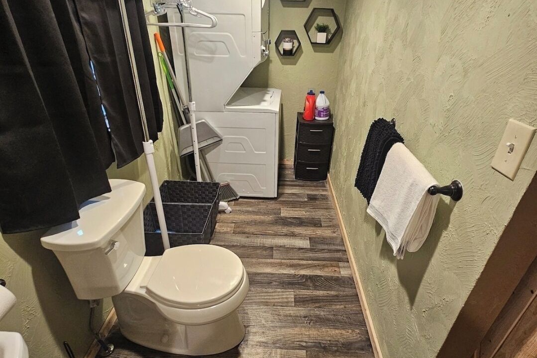 Photo of Bathroom in Leary