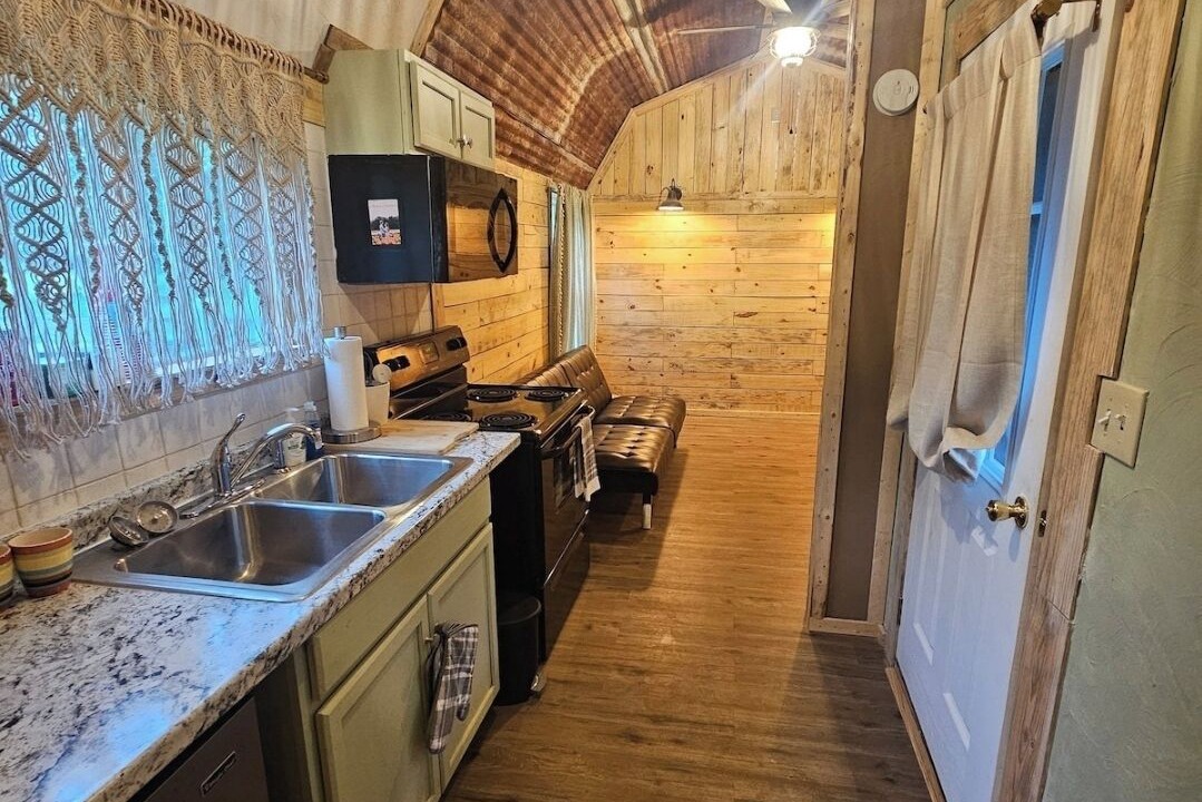 Photo of Kitchen in Leary