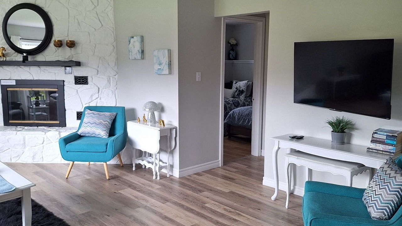 Photo of Livingroom in Charlotte's Shore