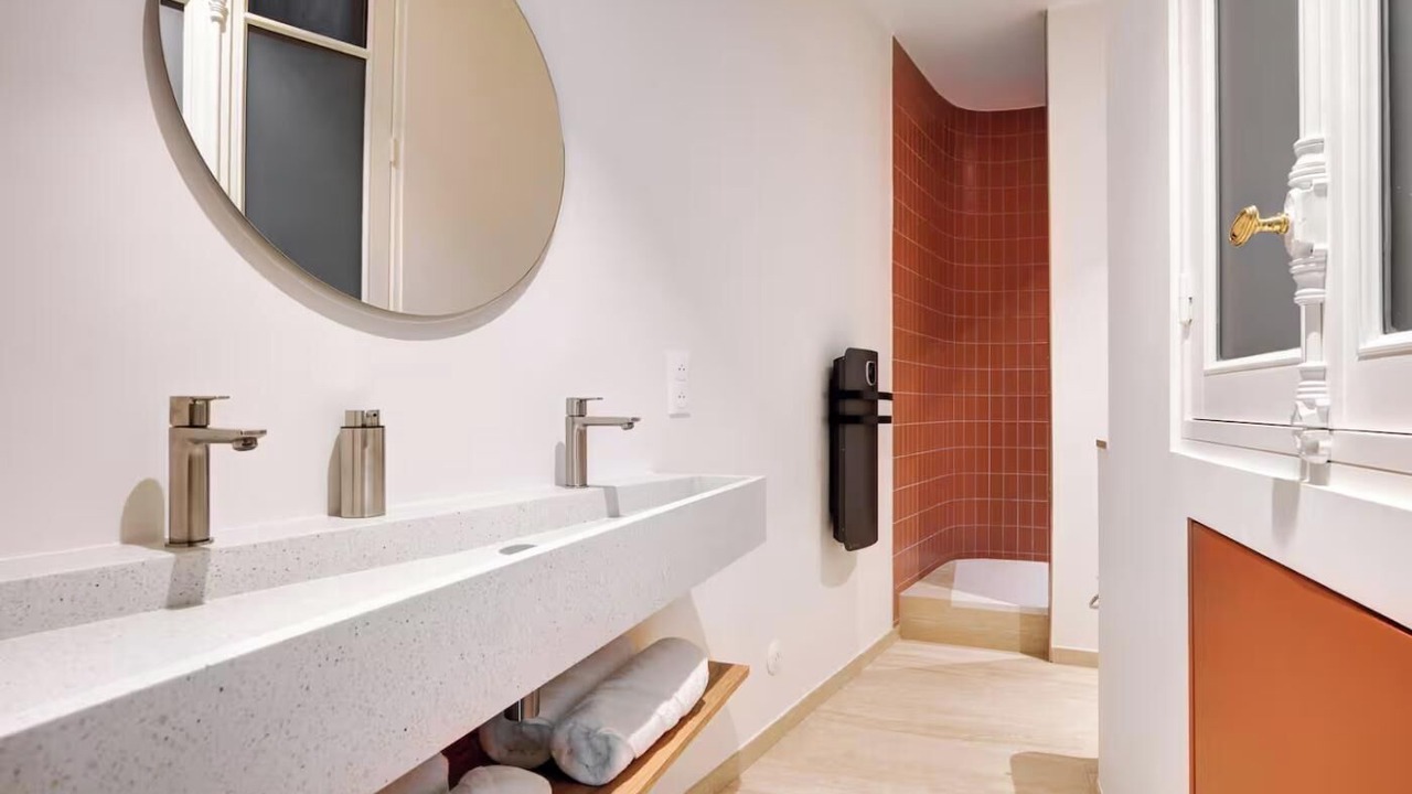 Photo of Bathroom in Marais