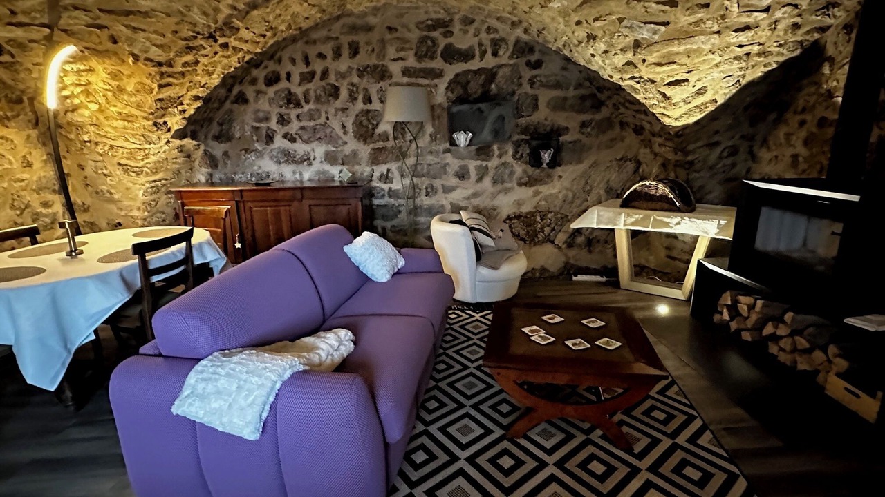Photo of Livingroom in Chalencon