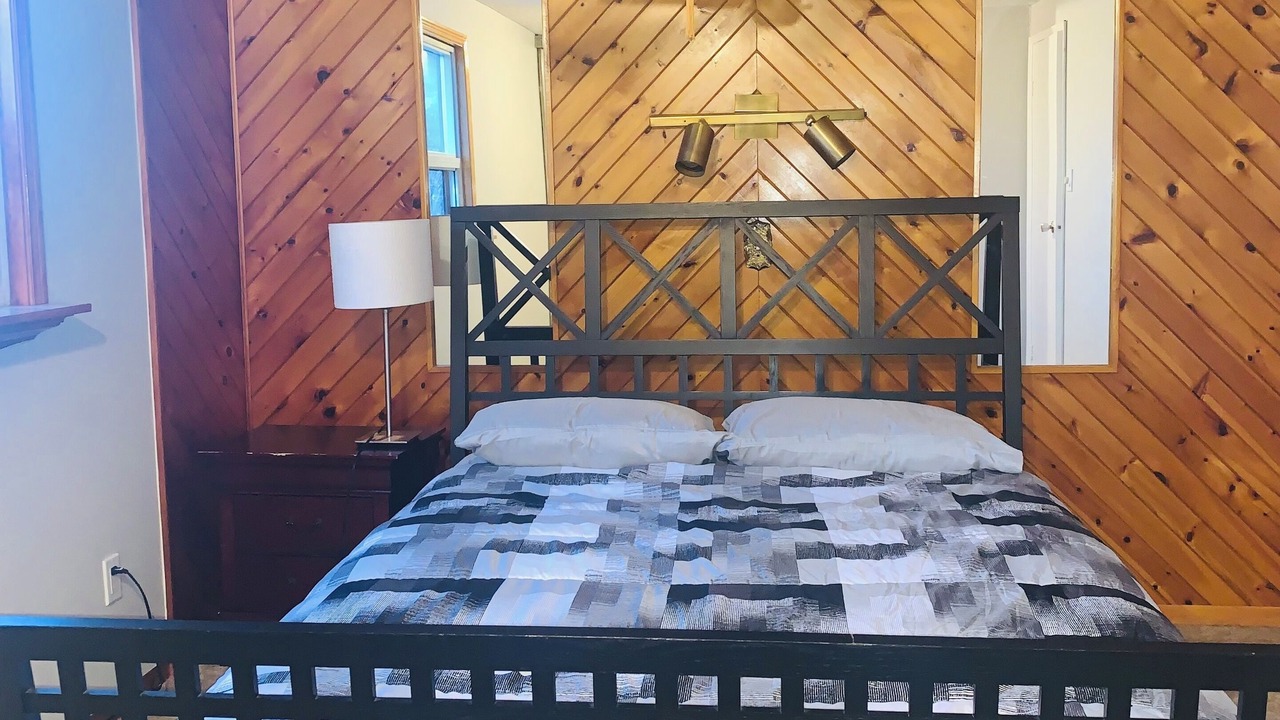 Photo of Bedroom in Ajax