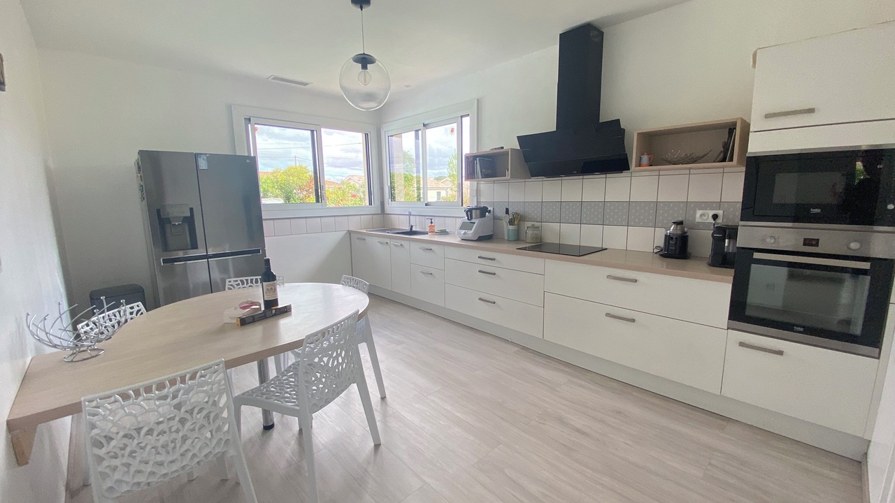 Photo of Kitchen in Ludon-Medoc