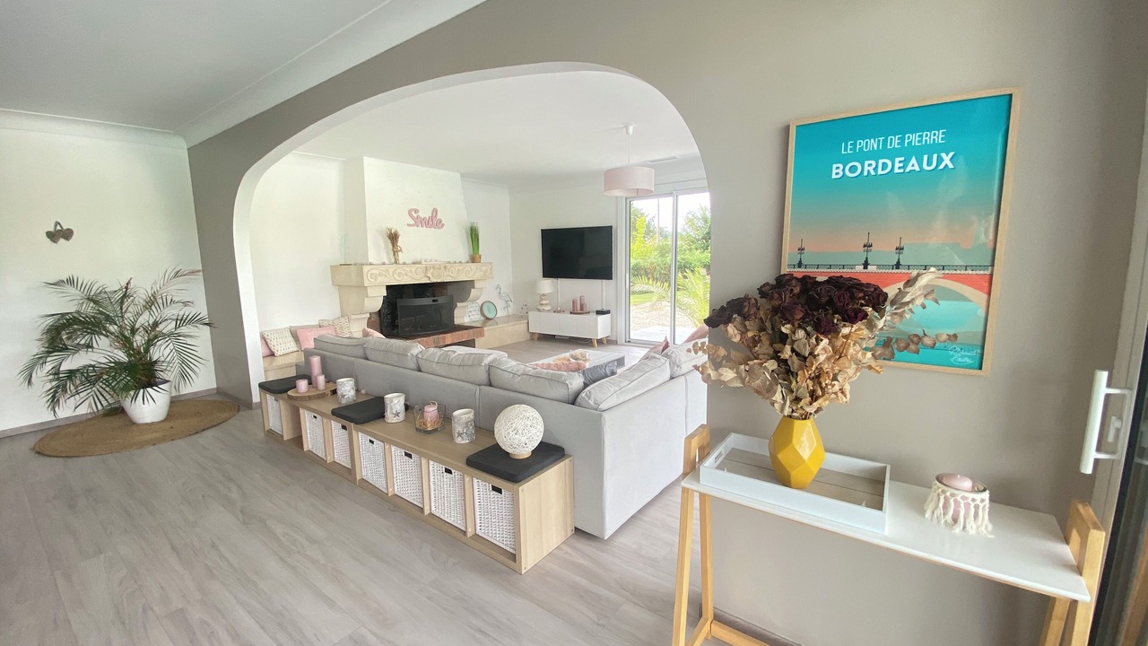 Photo of Livingroom in Ludon-Medoc
